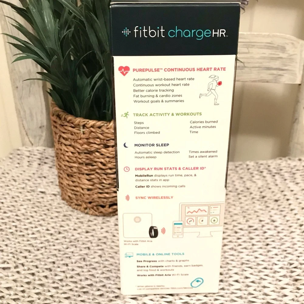 NWT Fitbit Charge HR Activity Tracker Pink